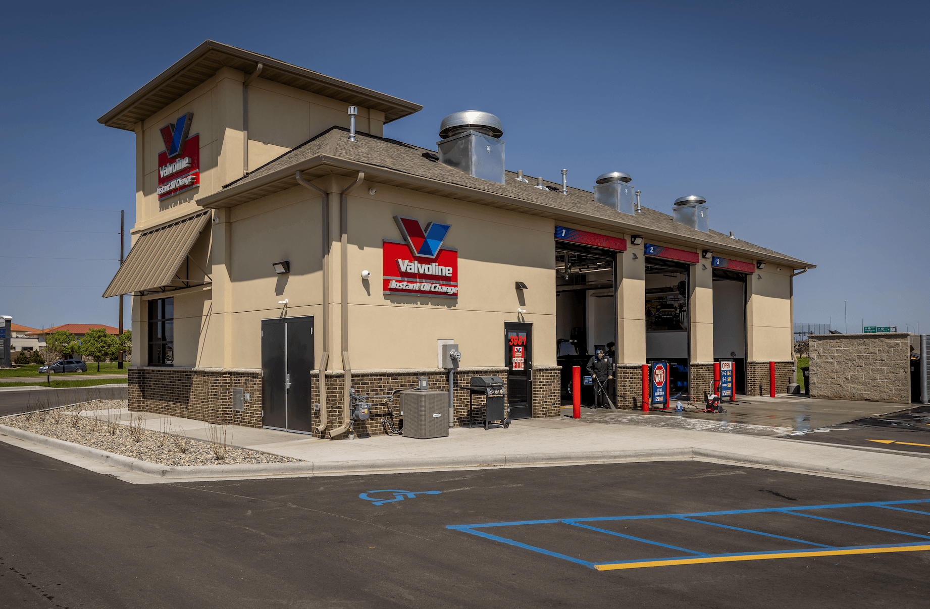 Valvoline Instant Oil Change